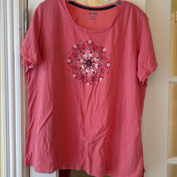 Columbia 2X Women's Rose Coral Mandala Tee Shirt - Picture 2 of 4